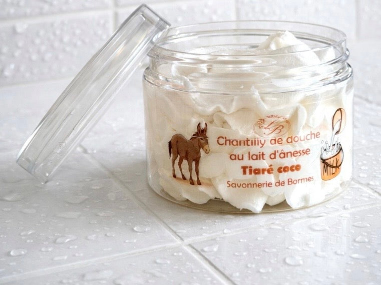 đž TiarĂ© & Coco â Chantilly de Douche au Lait dâĂąnesse
